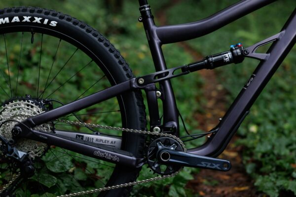 rowery górskie, ibis ripmo, rowery transition, rowery ibis, rowery enduro, rowery trail, ibis ripley, piasty hydra, piasty solix, industry nine, koła mtb, sklep rowerowy online