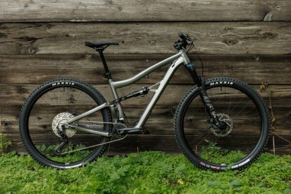 rowery górskie, ibis ripmo, rowery transition, rowery ibis, rowery enduro, rowery trail, ibis ripley, piasty hydra, piasty solix, industry nine, koła mtb, sklep rowerowy online